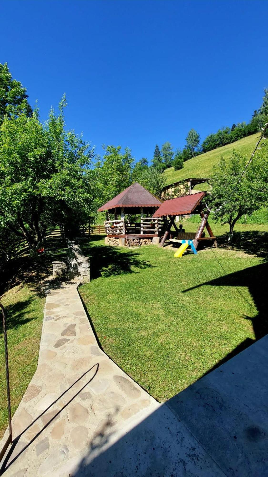 Cabana Dochita Ceahlău Exteriör bild